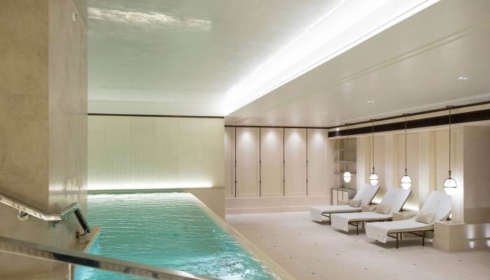 Several Great Spas in London, England